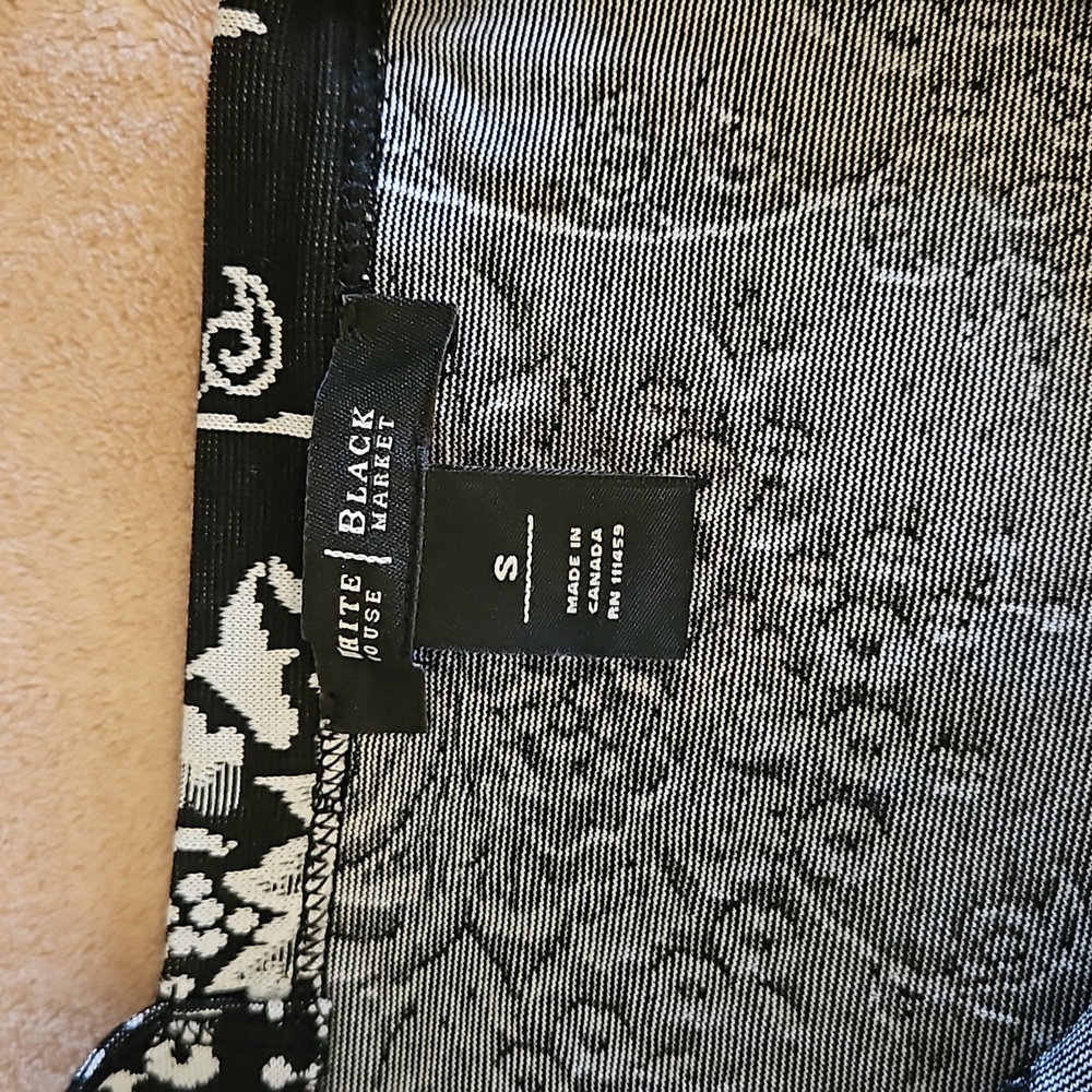 3 Tank Tops - Picture 12 of 13